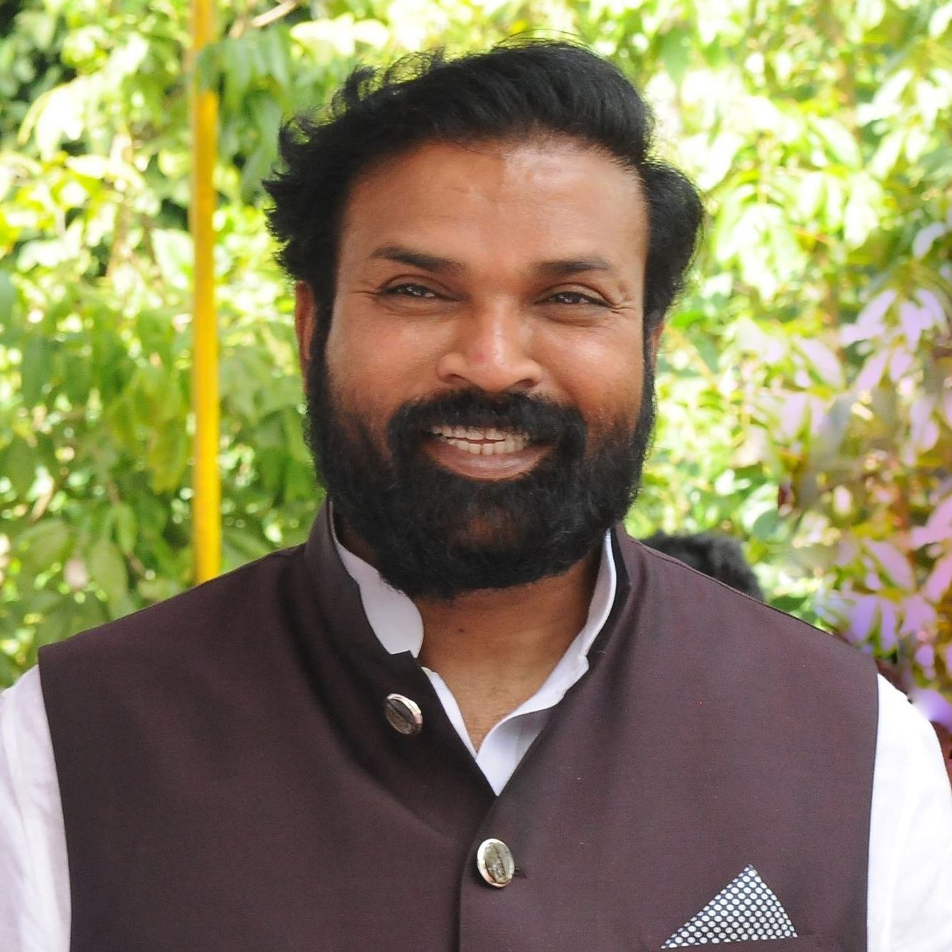 B Sriramulu