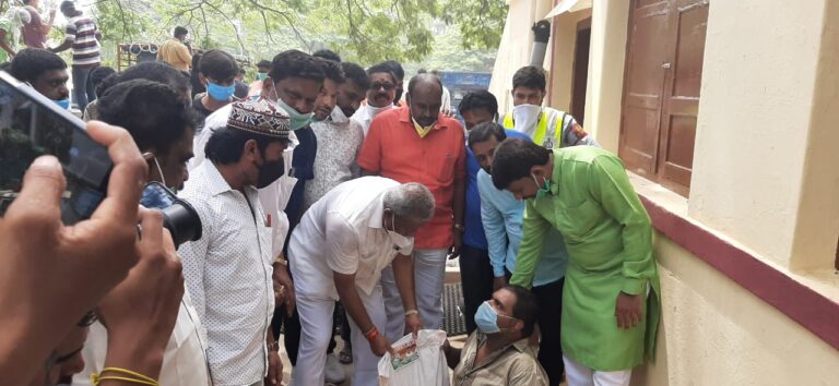BJP minister with the ‘minority’ touch!