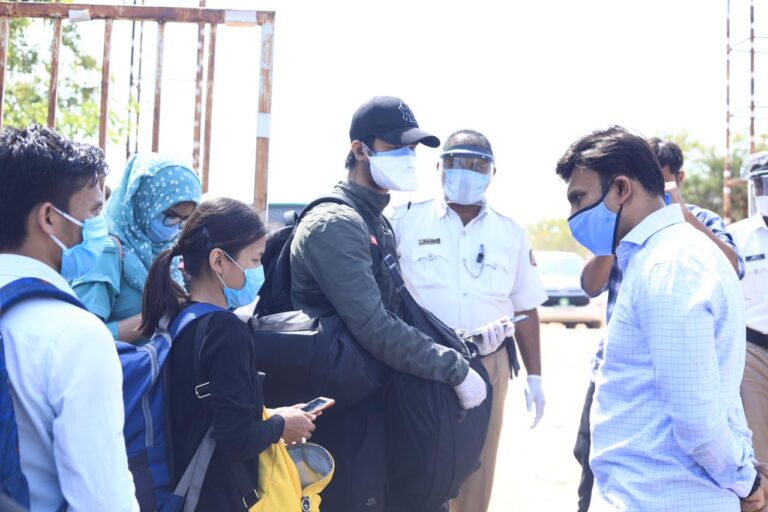 Chaos as 5,000 returnees descend on Palace Grounds