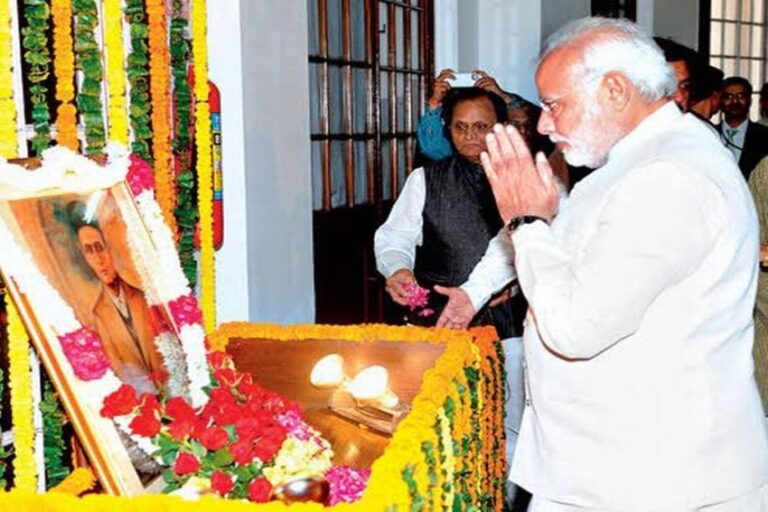 Narendra_Modi_Veer_Savakar_570_850