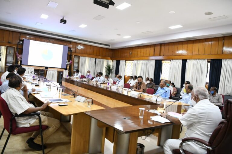 Don’t harass businessmen, CM tells tax officials