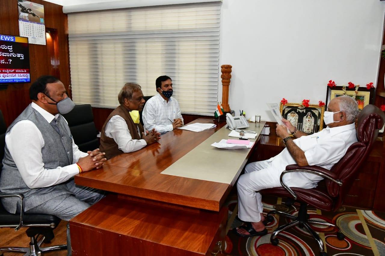 FKCCI delegation with CM