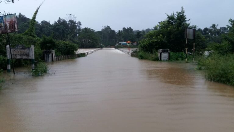 Red alert for 7 coastal districts till August 11
