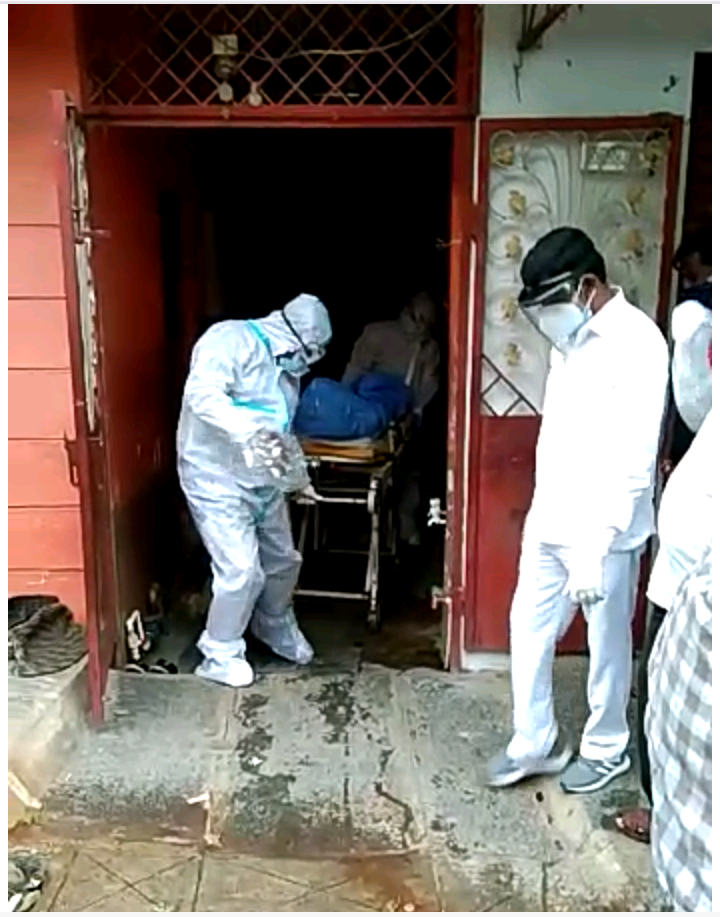 Covid effect: Husband deserts infected wife, skips her funeral 2