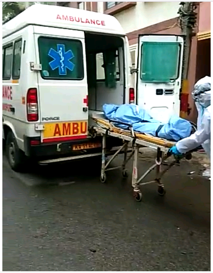 Covid effect: Husband deserts infected wife, skips her funeral 4