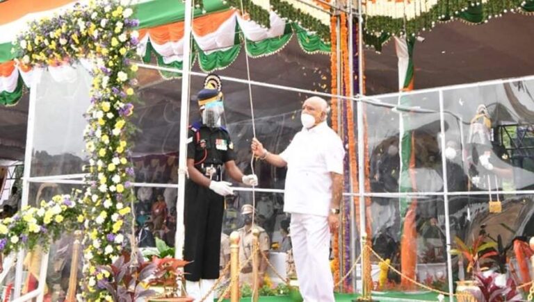 Govt has stood strong during corona, floods: CM