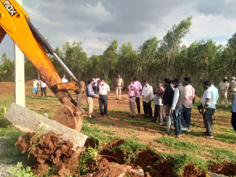 Yelahanka sub-registrar staff in Rs 500-crore land scam