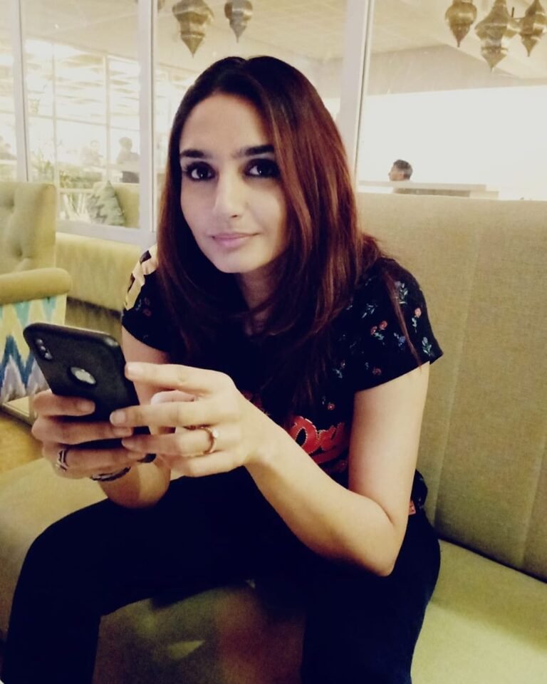 Ragini to remain in jail longer Actress's bail hearing put off to Sept 19