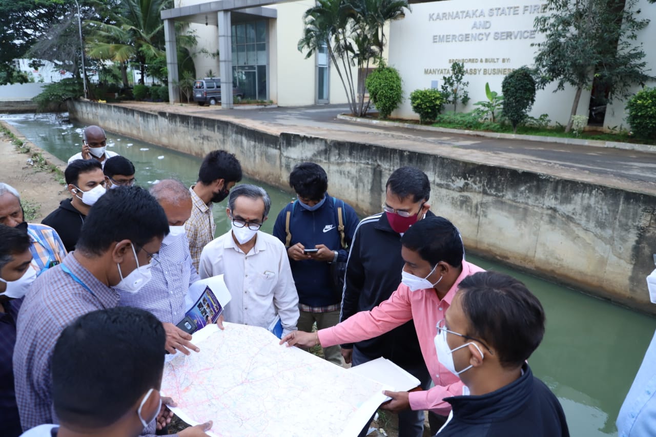 On Day 1, Gupta gets cracking with recce of rain-hit areas BBMP boss orders 'errant' Manyata Tech Park developer to uncover and desilt SWD within a week