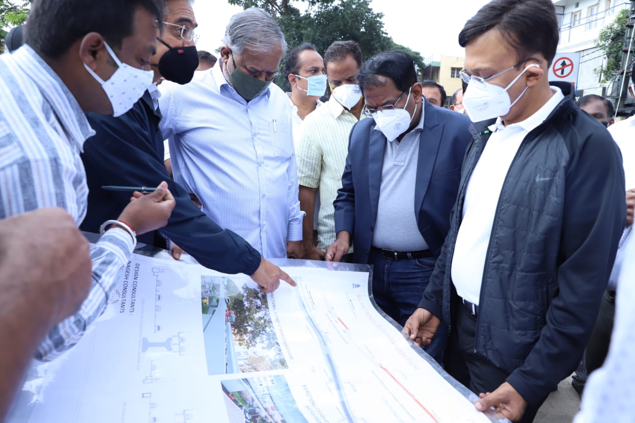 Labour shortage hits work on West Chord Road flyovers BBMP Commissioner to review progress every fortnight