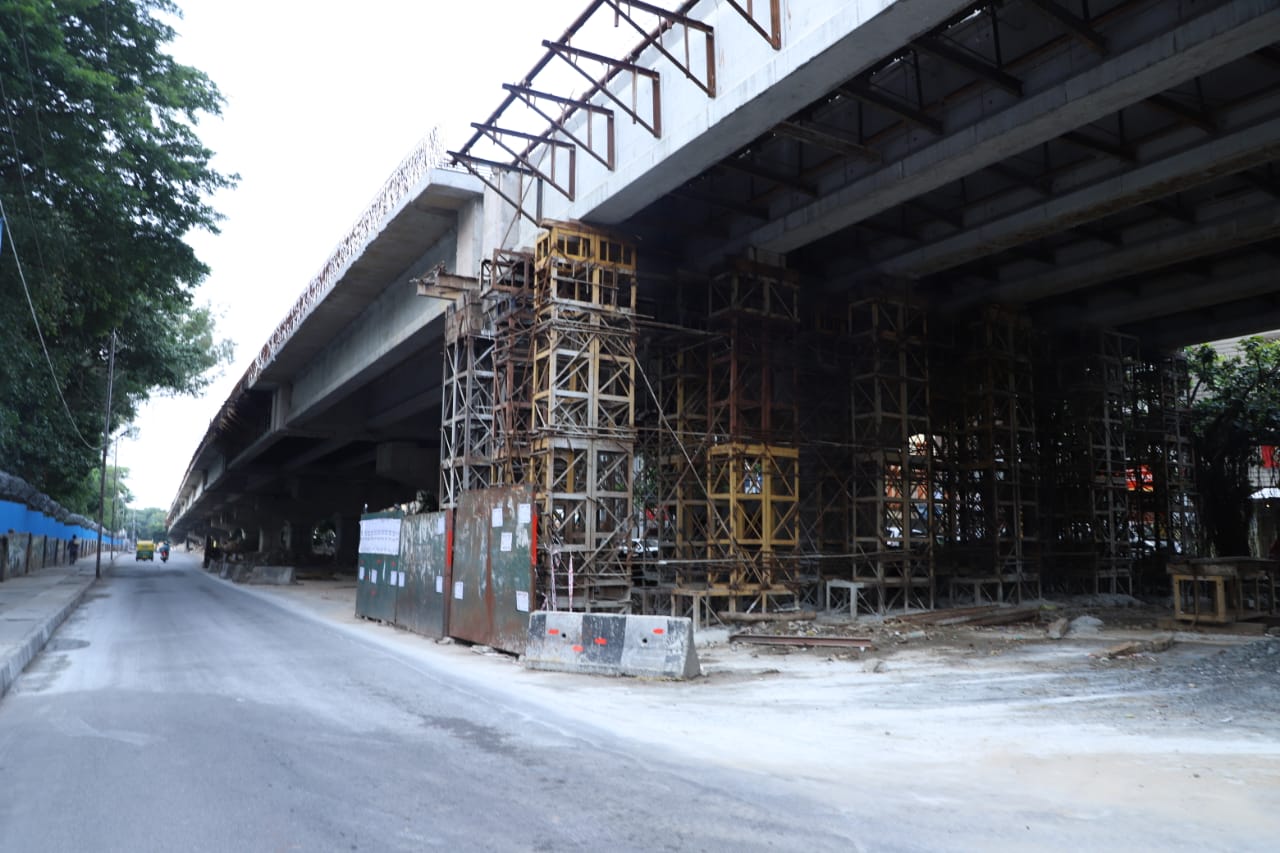 Labour shortage hits work on West Chord Road flyovers BBMP Commissioner to review progress every fortnight