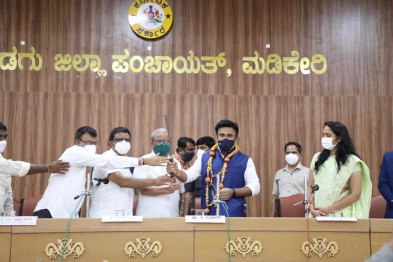 Compulsory Covid tests, physical checks of tourists being considered by Karnataka govt