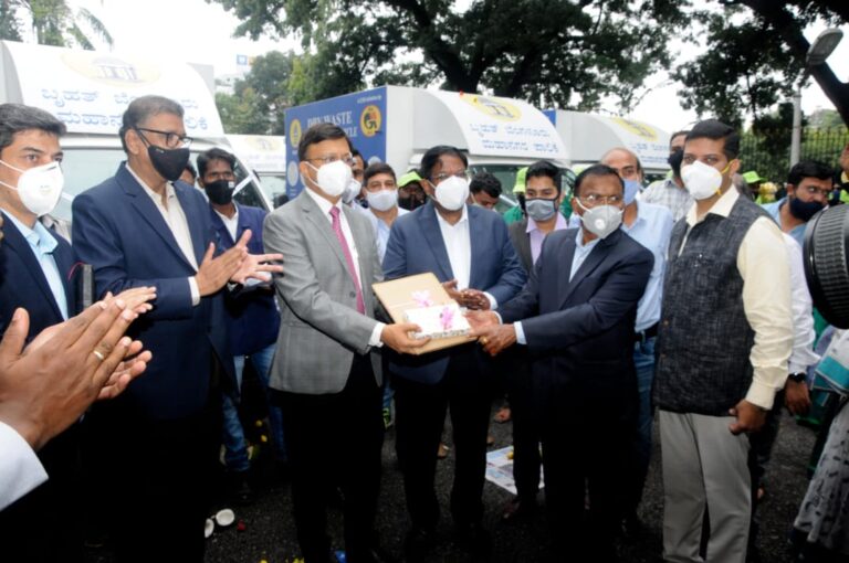 GAIL provides 18 CNG vehicles for Bengaluru waste collection Vehicles run on CNG & petrol