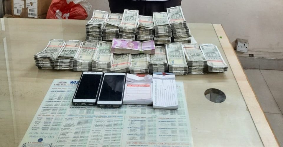 Havala trader in CCB net Sleuths seize Rs 28 lakh & cash counting machine