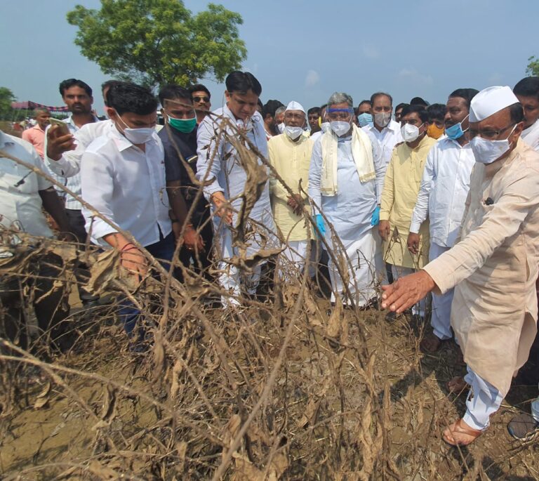 Siddaramaiah writes to CM, reiterates special Assembly session demand to discuss flood situation