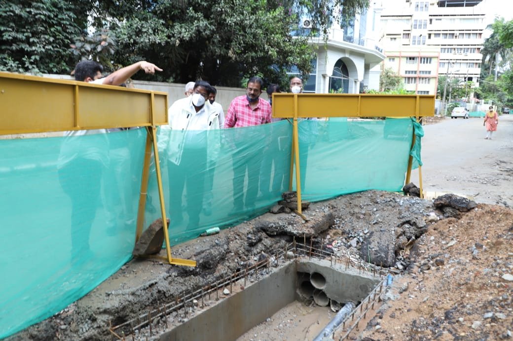 Lavelle Road to get (belatedly) 'smart' by April TenderSure project got delayed due to Covid-related lockdown