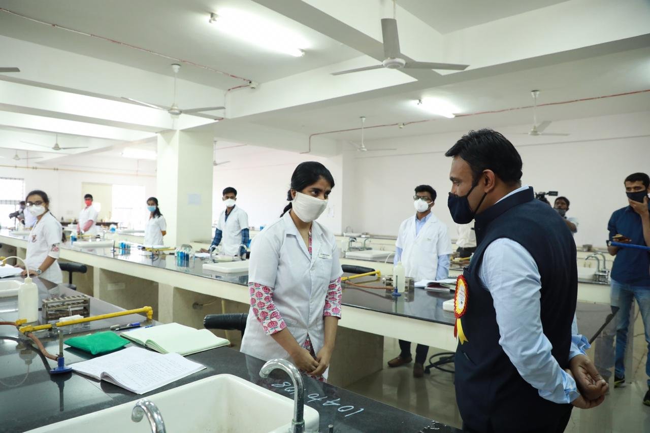 sudhakar with medical students