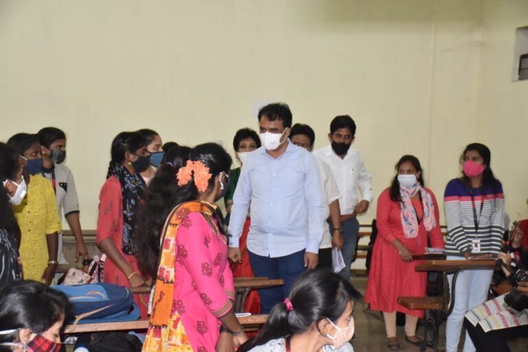 DCM visit to college in Bengaluru