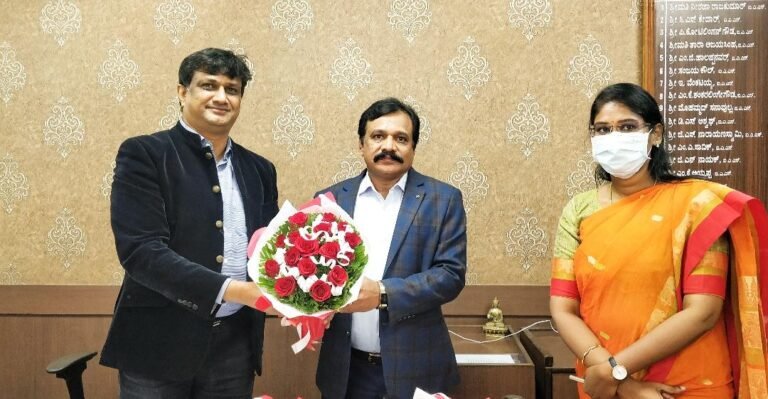 J Manjunath takes over as Bengaluru Urban Deputy Commissioner