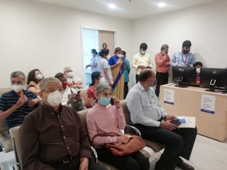97-year-old-first-to-get-COVID-19-vaccine-in-Bengaluru-in-general-category-Manipal-Hospital1