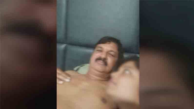 Minister Ramesh Jarkiholi features In Sex Tape 