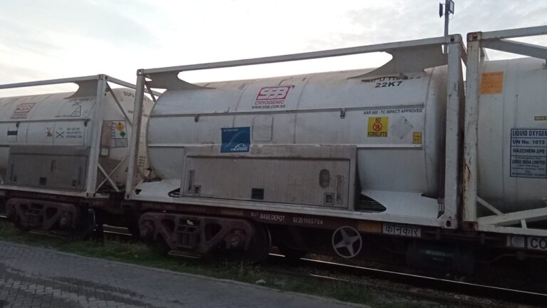 Two more Oxygen Express trains carrying 238.5 tonnes LMO reaches Bengaluru