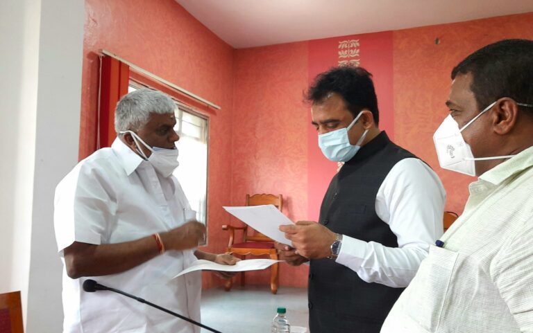 DCM Dr.CN Ashwatthanarayana reviews Covid19 situation in Hassan district