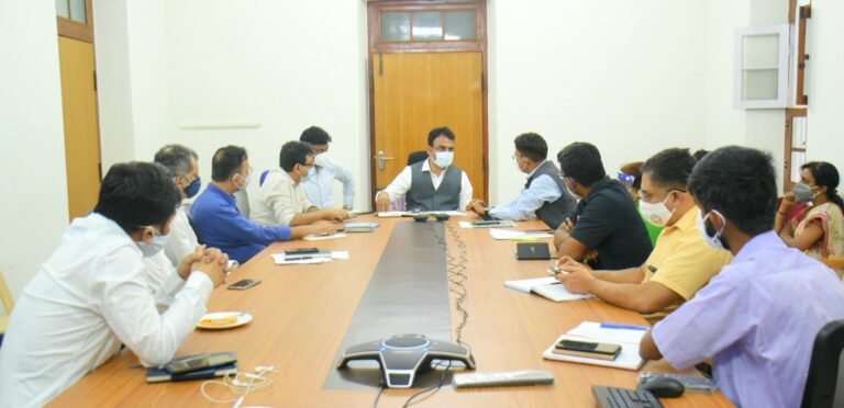 DyCM Narayan sets 2-day deadline for streamlining Covid management