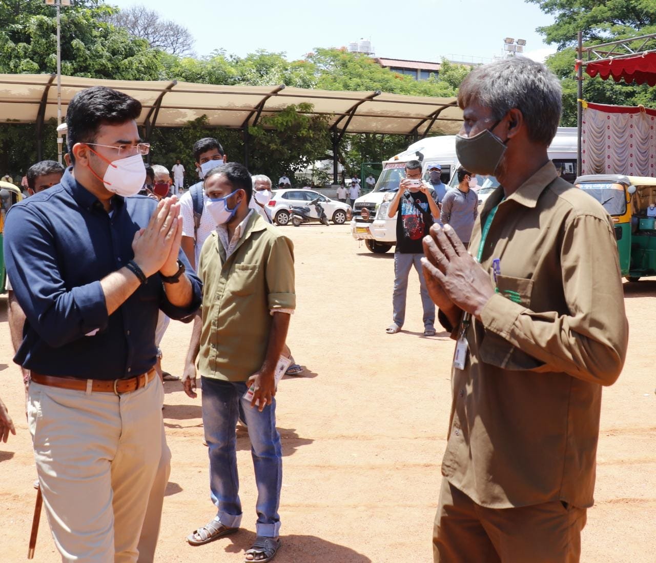 Tejasvi Surya gets one thousand auto drivers free Covid vaccination