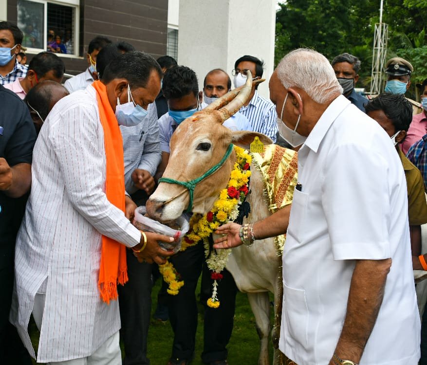 First-of-its-kind cattle war room set up in Karnataka 2