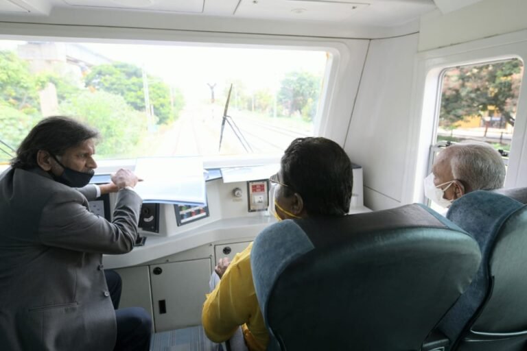 Karnataka CM inspects Sub-Urban rail project in Bengaluru5 - Copy