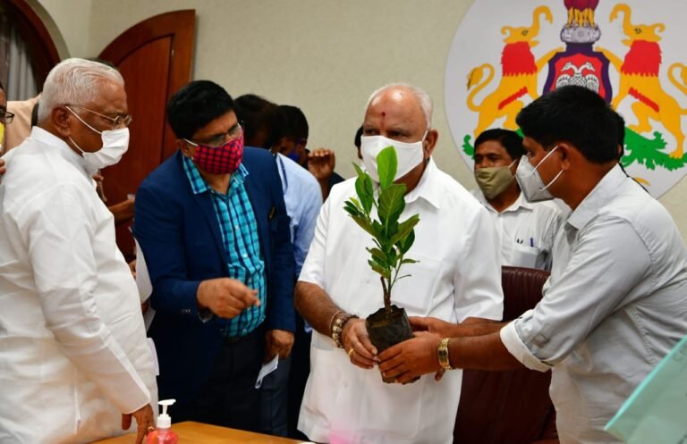 ‘Siddu’ jackfruit ideal for small and big farms: Karnataka CM