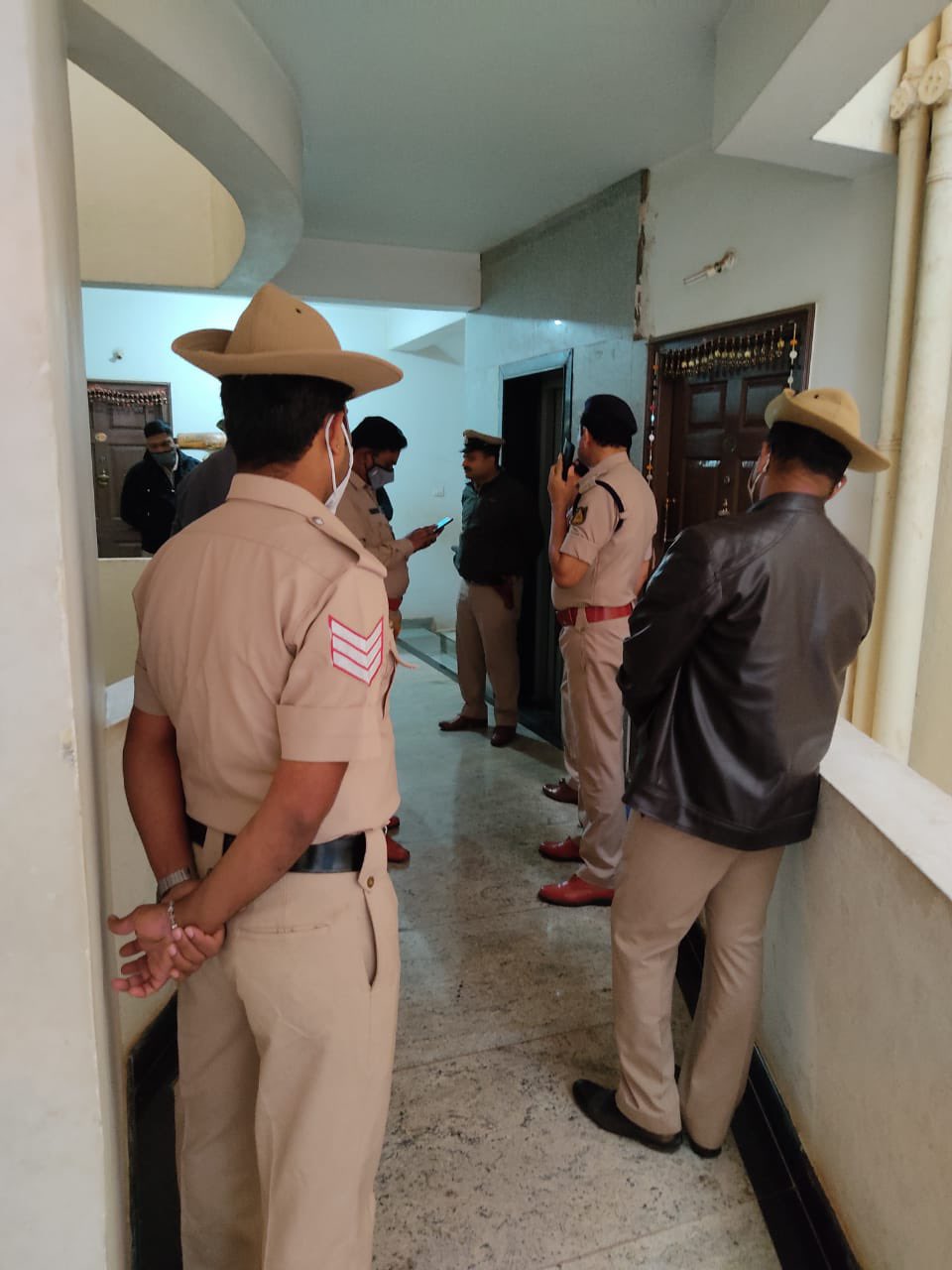CCB police raids 40 Rowdy Sheeters' house in Bengaluru