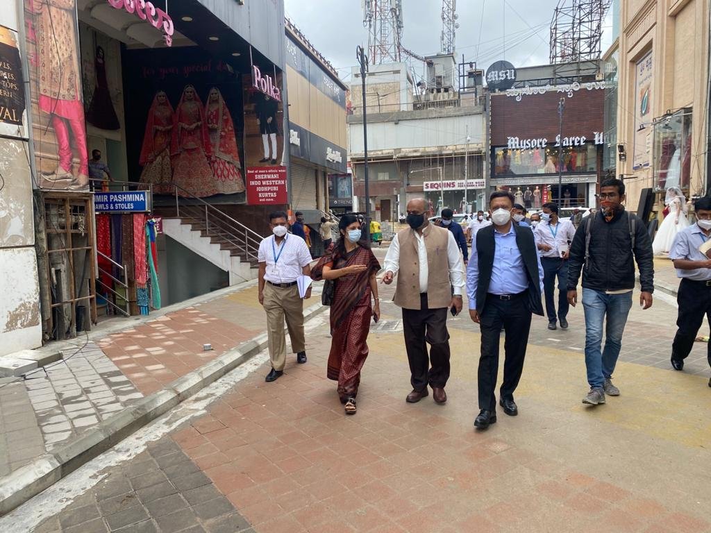 Karnataka's additional chief secretary Vandita Sharma, BBMP chief commissioner Gaurav Gupta and Administrator Rakesh Singh inspected White Topping, TenderSure, smart city road works on July 22 prior to Chief Minister BS Yediyurappa's city's tour scheduled on July 23.