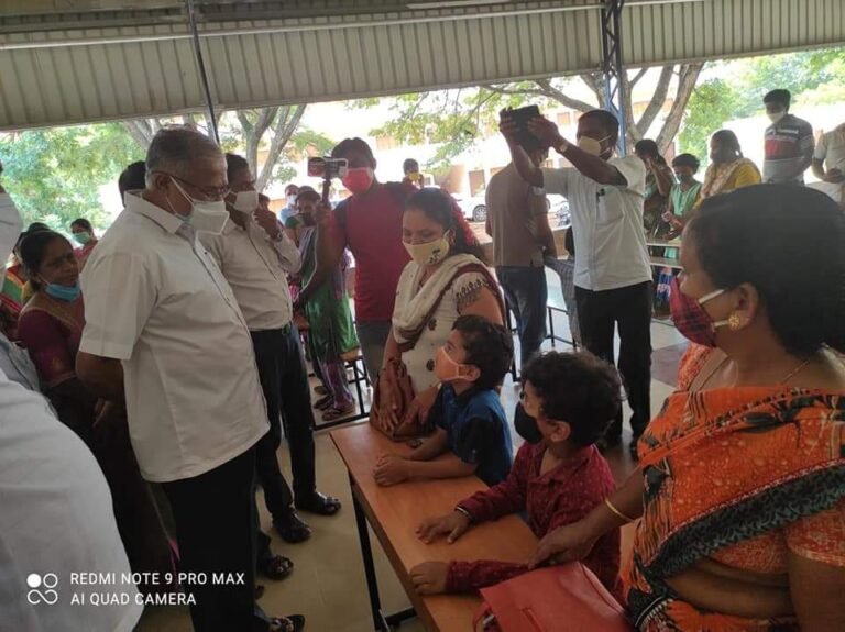suresh kumar visit to government school in Dasarahalli2