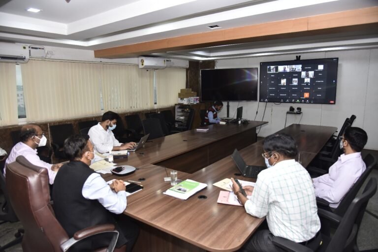 BBMP chief urges hotels to follow Covid protocols