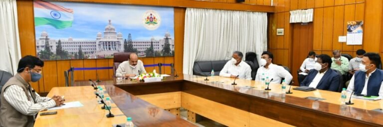 Karnataka classes 9, 10 and PUC to resume from August 23