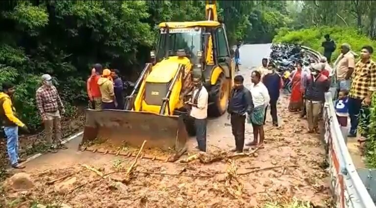 Landslide cuts access to Nandi Hills