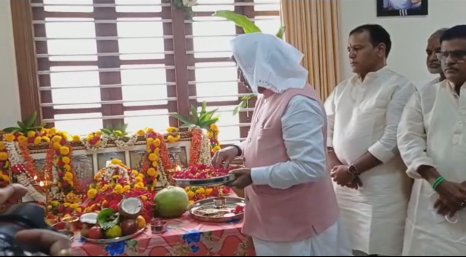 Nirani performing Pooja at his office in Bengaluru