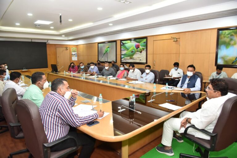 Minister’s promise: Bengaluru’s major roads to be pothole-free in 10 days