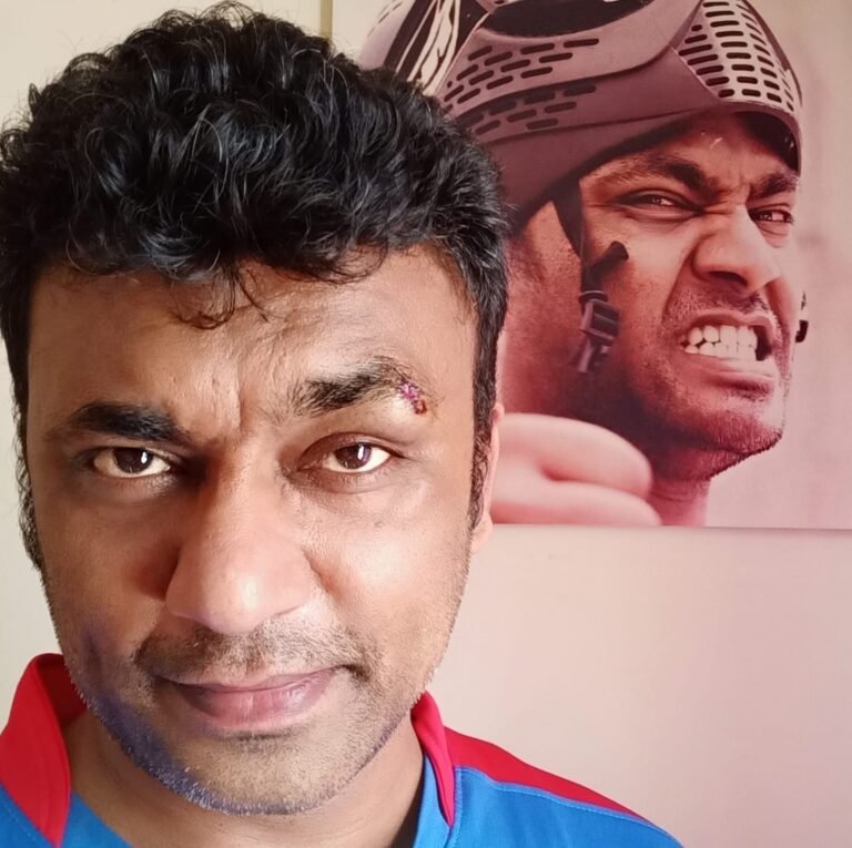Bengaluru journo narrowly escapes eye injury from flying pebble