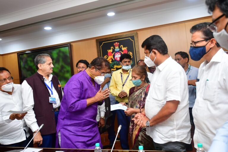 Karnataka kicks off Covid relief with Rs 1 lakh to BPL family