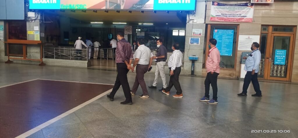 Passenger Amenities Committee (PAC) inspects KSR Bengaluru Station