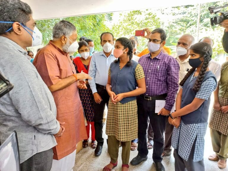 Schools reopen for students of classes 6 to 8 in Karnataka