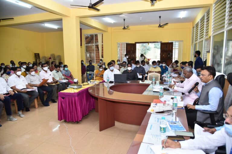 BBMP chief orders quick road repairs in Yeshwanthpur