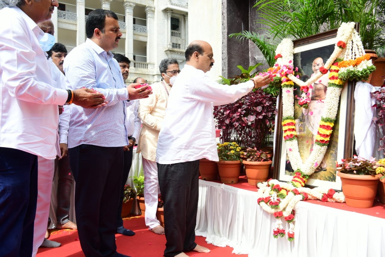 Gandhi's job creation mantra relevant in 21st century Karnataka CM