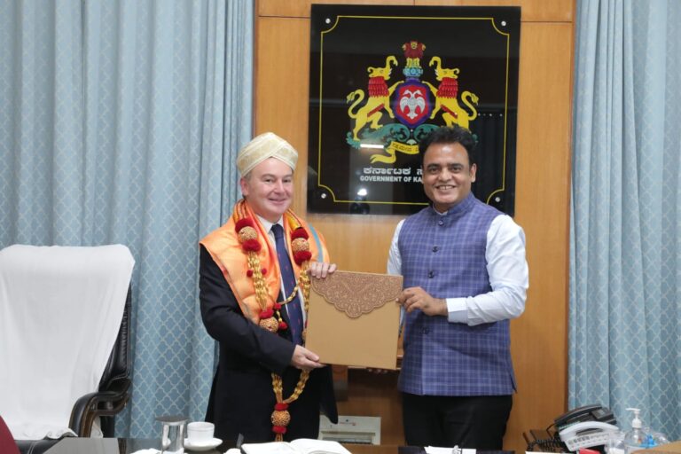British Deputy High Commissioner Jeremy Pilmore-Bedford and Karnataka Minister Ashwath Narayan worked together on several hi-tech collaborations