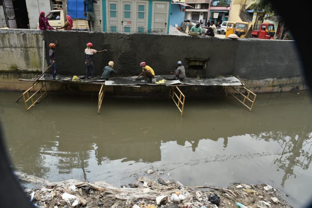 Karnataka ACS and BBMP chief review work on Koramangala waterway