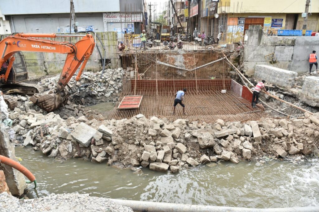 Karnataka ACS and BBMP chief review work on Koramangala waterway