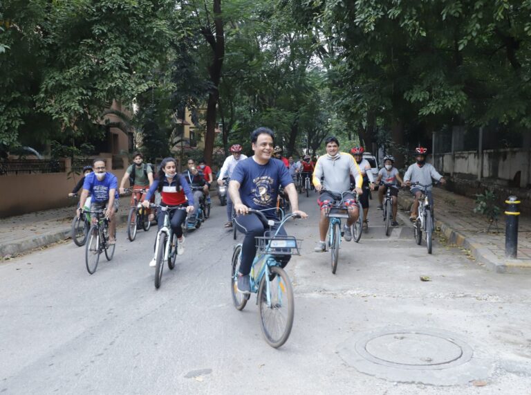 Karnataka Minister Ashwathnarayan pedals 4.2 km for ‘public health and environment’!